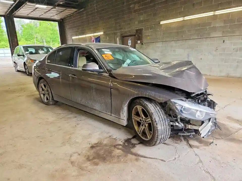 WBA3A5G53FNP34813 2015 BMW 3 SERIES-3