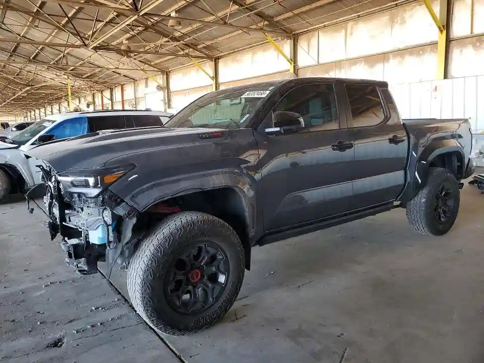 3TYLC5LN6RT007686 2024 TOYOTA TACOMA-0