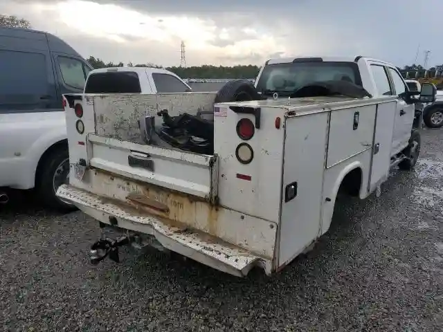 1FD8W3H62HEF31481 2017 FORD F350-2
