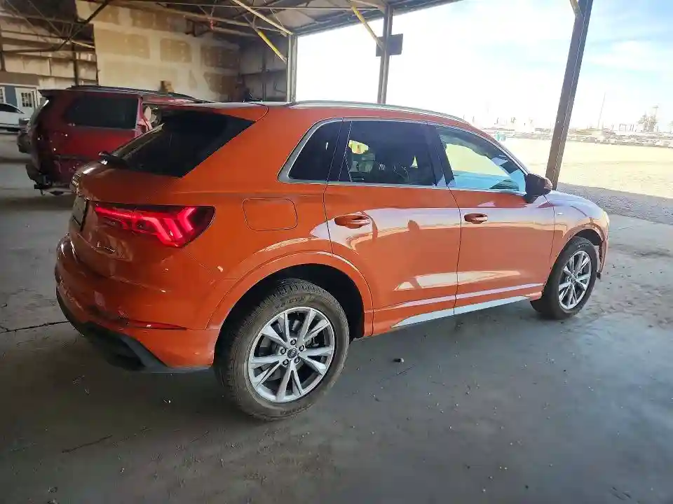 WA1DECF30P1106954 2023 AUDI Q3-2