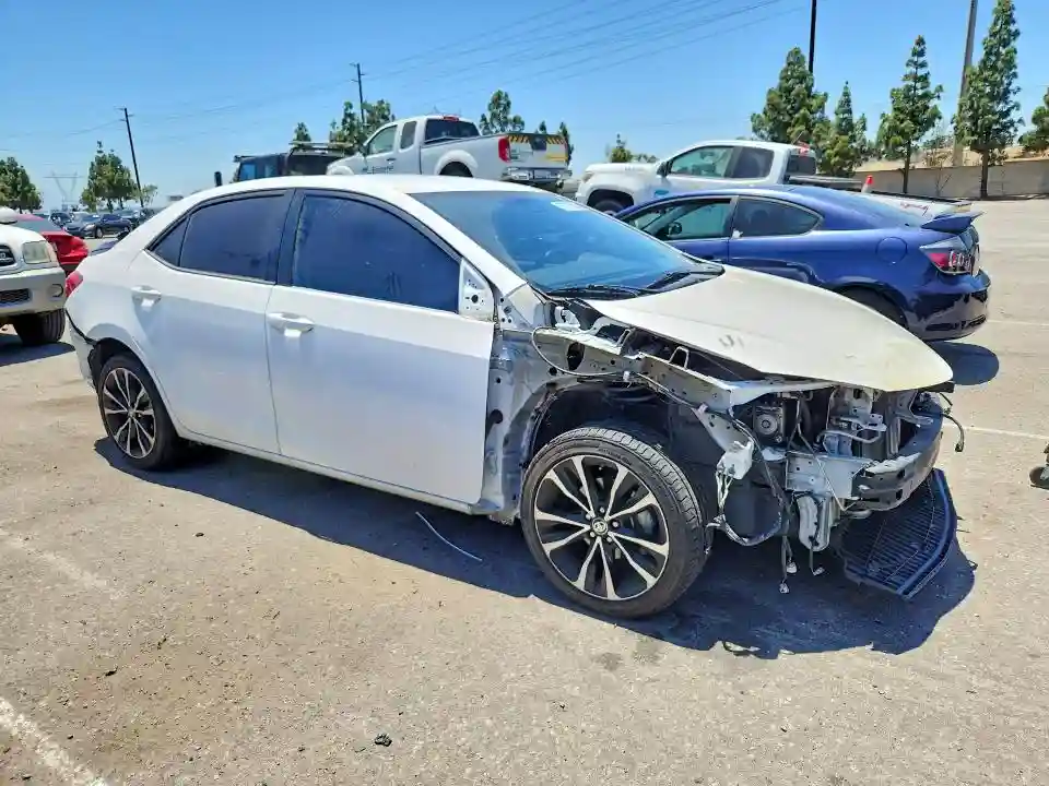 2T1BURHE7KC125667 2019 TOYOTA COROLLA-3