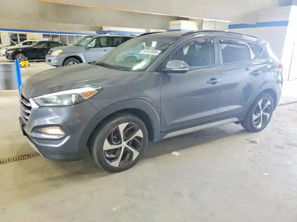 KM8J3CA20JU823336 2018 HYUNDAI TUCSON-0