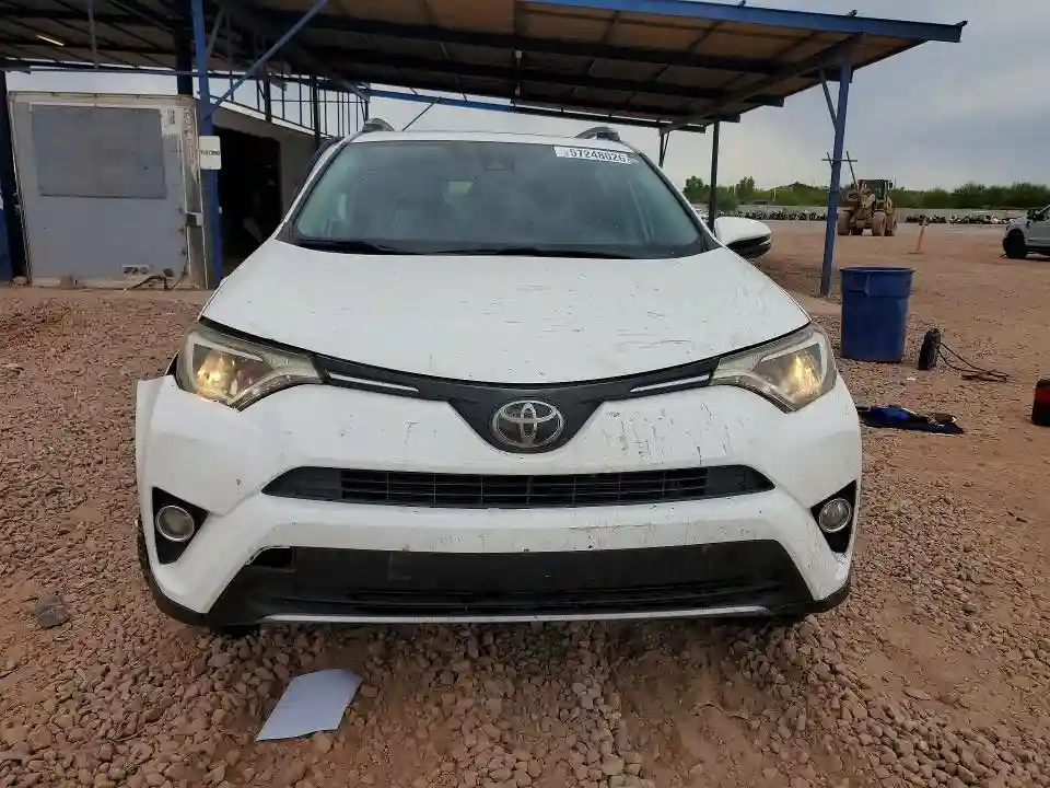 JTMWFREV3JJ160743 2018 TOYOTA RAV4-4