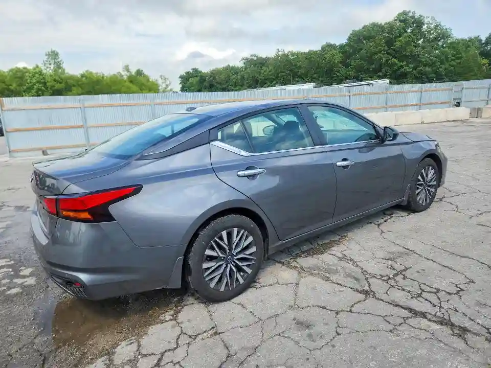 1N4BL4DV4SN396961 2025 NISSAN ALTIMA-2