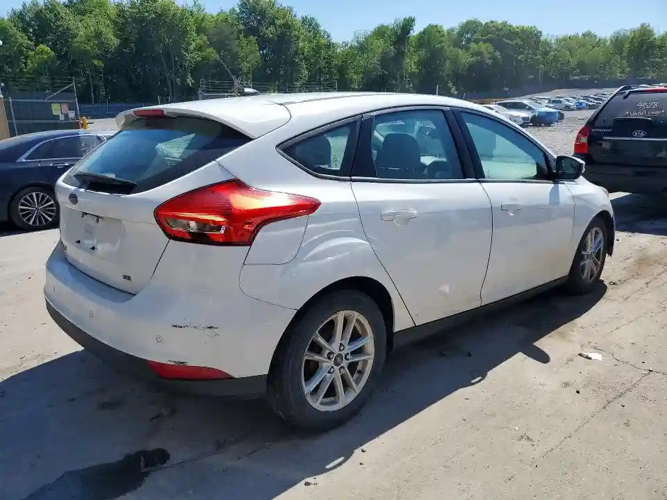 1FADP3K28GL392978 2016 FORD FOCUS-2