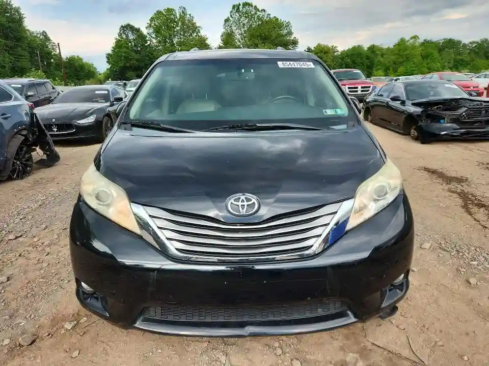 5TDYK3DC1FS580254 2015 TOYOTA SIENNA-4