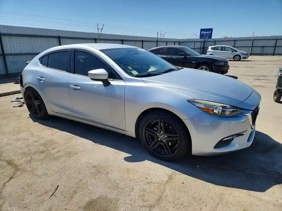 3MZBN1V39JM202334 2018 MAZDA 3-3