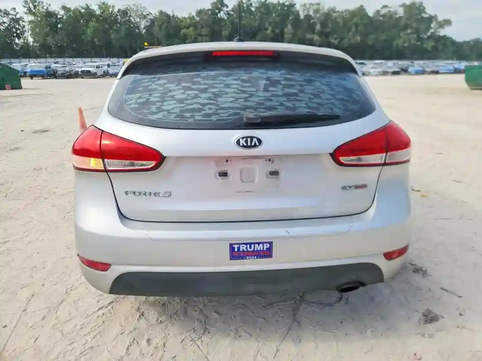 KNAFX5A84F5363949 2015 KIA FORTE-5