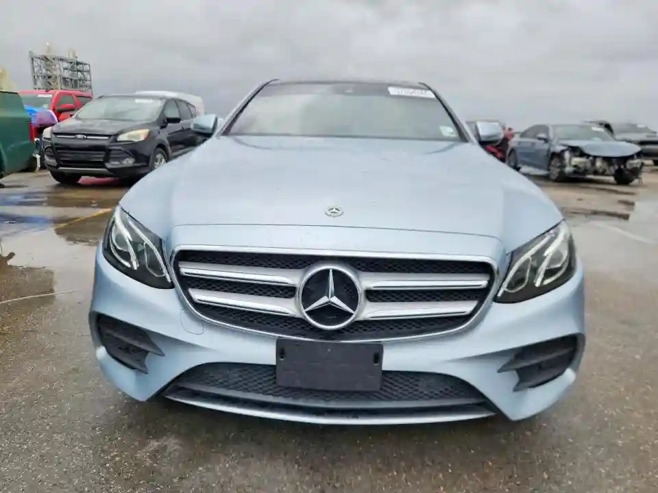 WDDZF4JB4JA358989 2018 MERCEDES-BENZ E-CLASS-4
