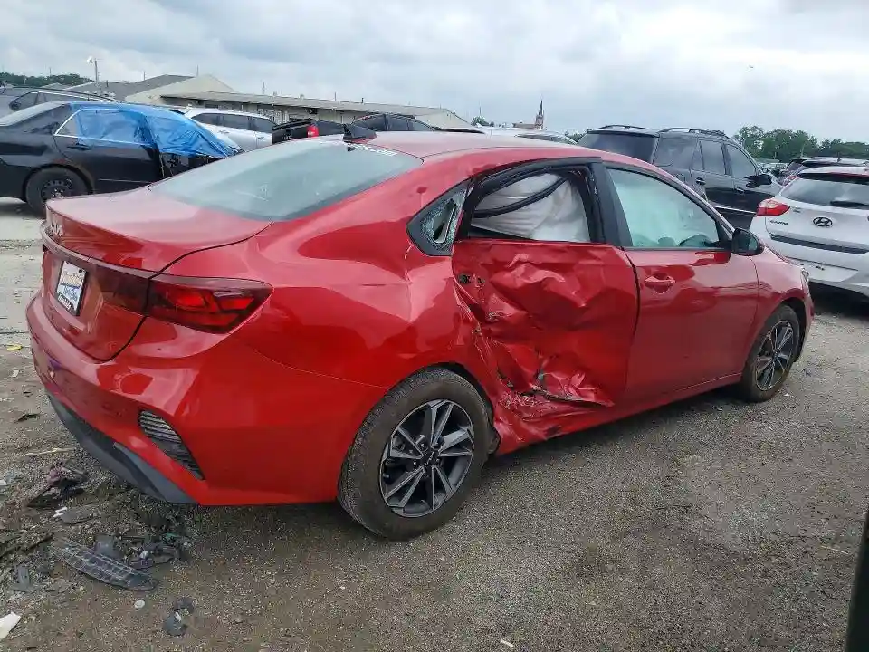3KPF24AD4RE741298 2024 KIA FORTE LXS-2