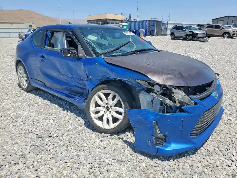 JTKJF5C72GJ024029 2016 SCION TC-3