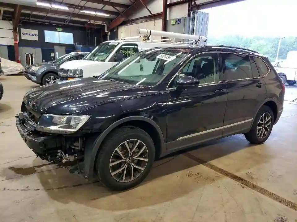 3VV2B7AXXLM033971 2020 VOLKSWAGEN TIGUAN-0