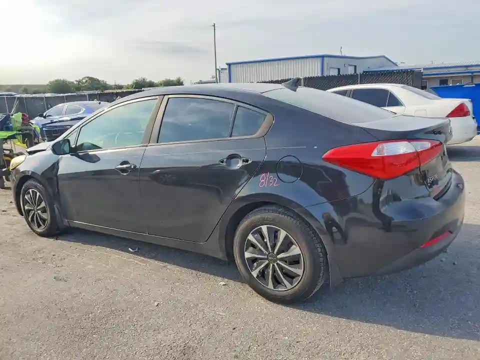 KNAFX4A64G5517103 2016 KIA FORTE-1