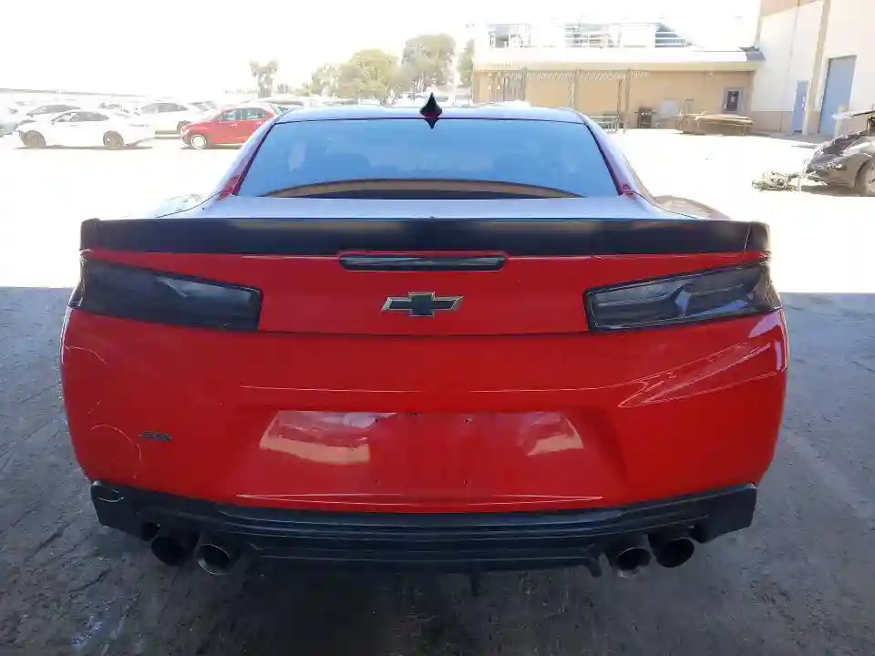 1G1FE1R79J0161765 2018 CHEVROLET CAMARO-5