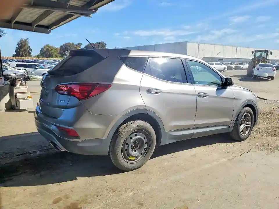 5XYZT3LB3JG570065 2018 HYUNDAI SANTA FE-2