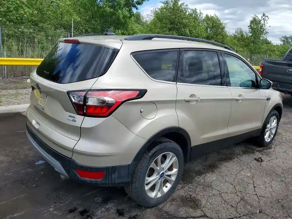 1FMCU9HD3JUA40947 2018 FORD ESCAPE-2