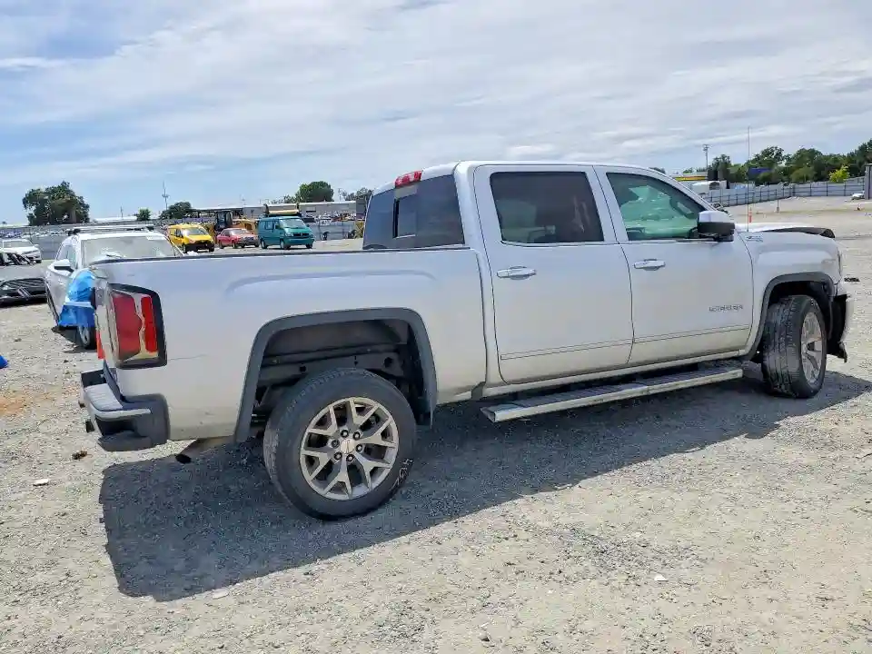 3GTU2NEC1JG637228 2018 GMC SIERRA-2