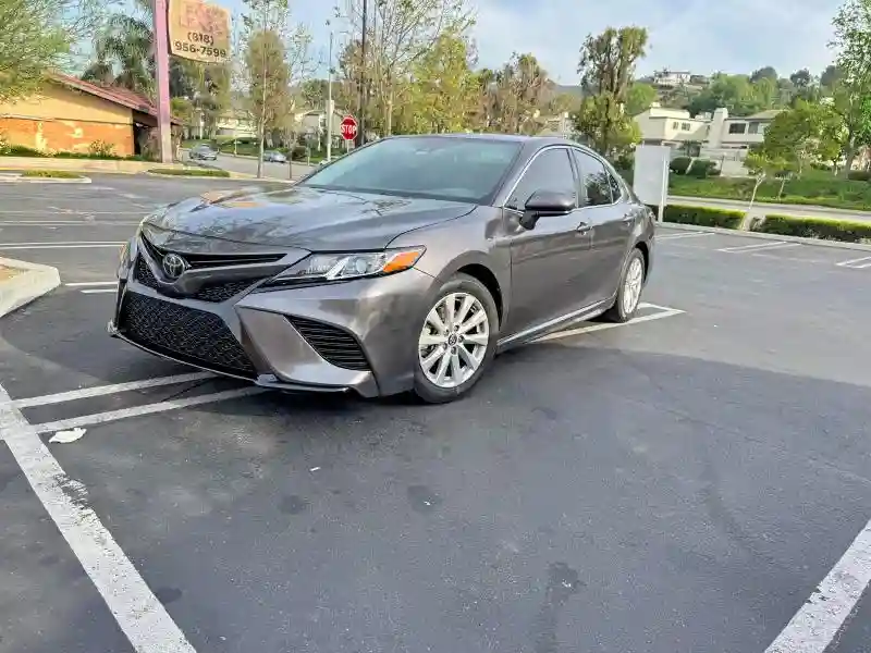4T1B11HK2KU212309 2019 TOYOTA CAMRY-1