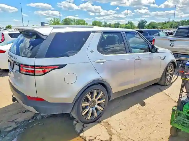 SALRR2RVXJA059181 2018 LAND ROVER DISCOVERY-2