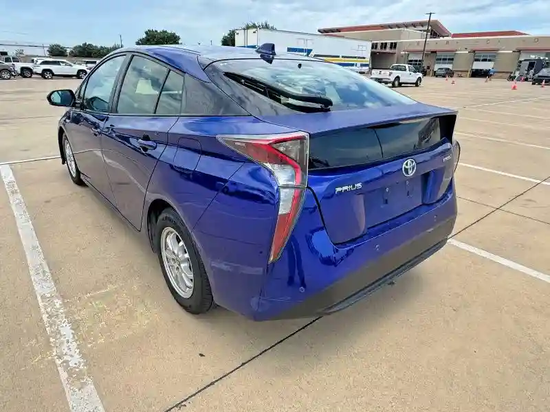 JTDKARFU1G3515263 2016 TOYOTA PRIUS-2