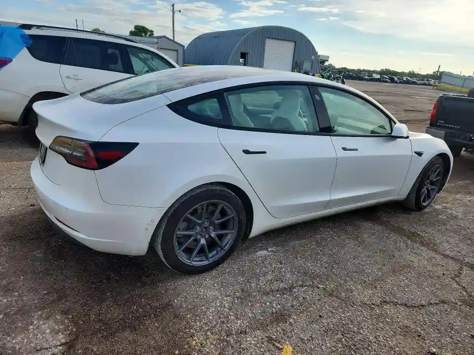 5YJ3E1EA3MF098714 2021 TESLA MODEL 3-2