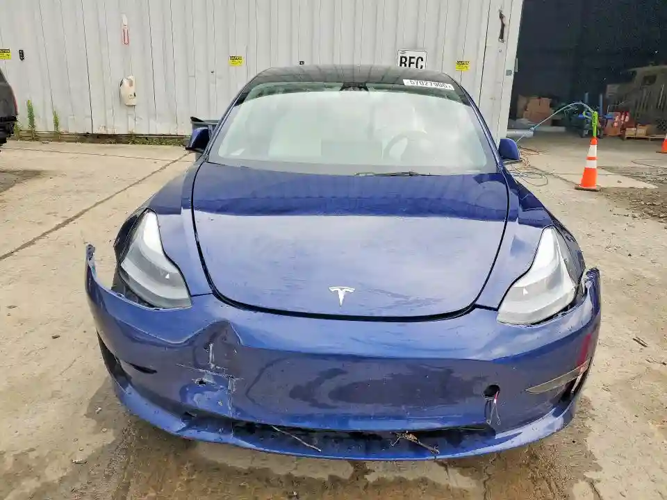 5YJ3E1EA8PF614909 2023 TESLA MODEL 3-4