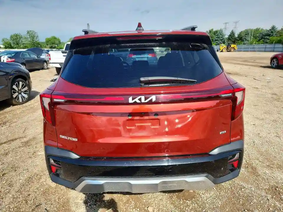 KNDEUCAA7R7551033 2024 KIA SELTOS-5