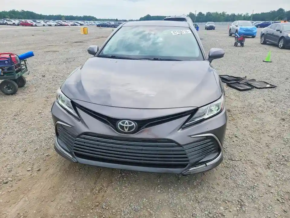 4T1C11AK4MU562364 2021 TOYOTA CAMRY-4