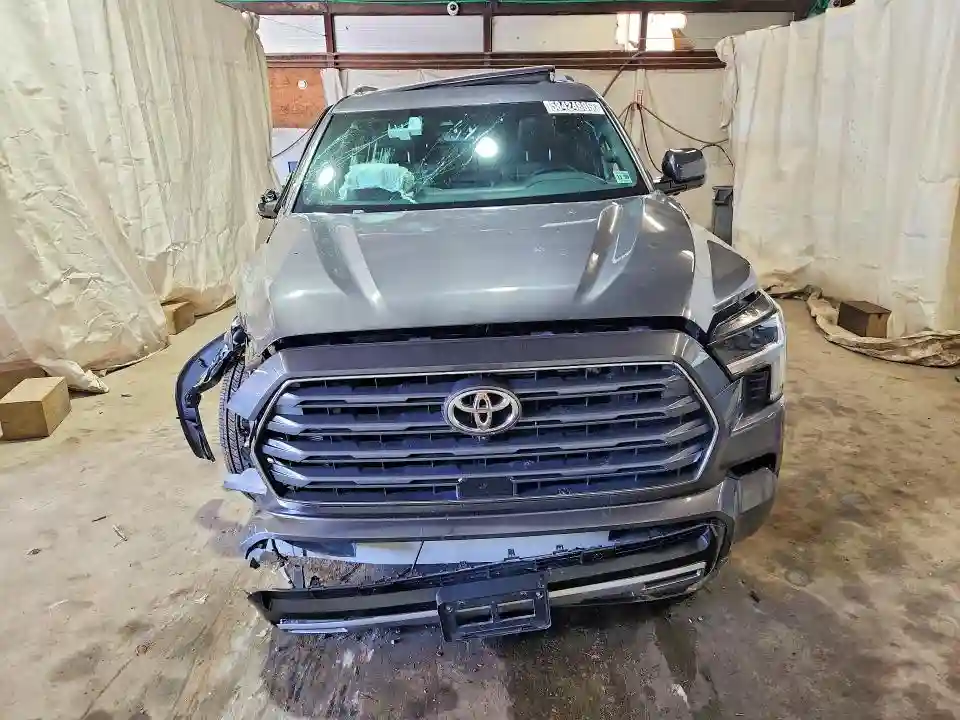 7SVAAABA7TX078435 2026 TOYOTA SEQUOIA-4