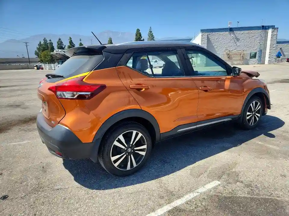 3N1CP5CU6KL525464 2019 NISSAN KICKS-2