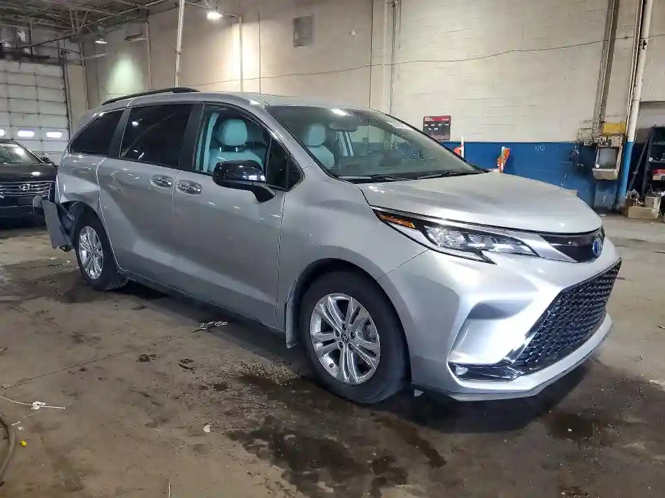 5TDDSKFC0PS093313 2023 TOYOTA SIENNA-3