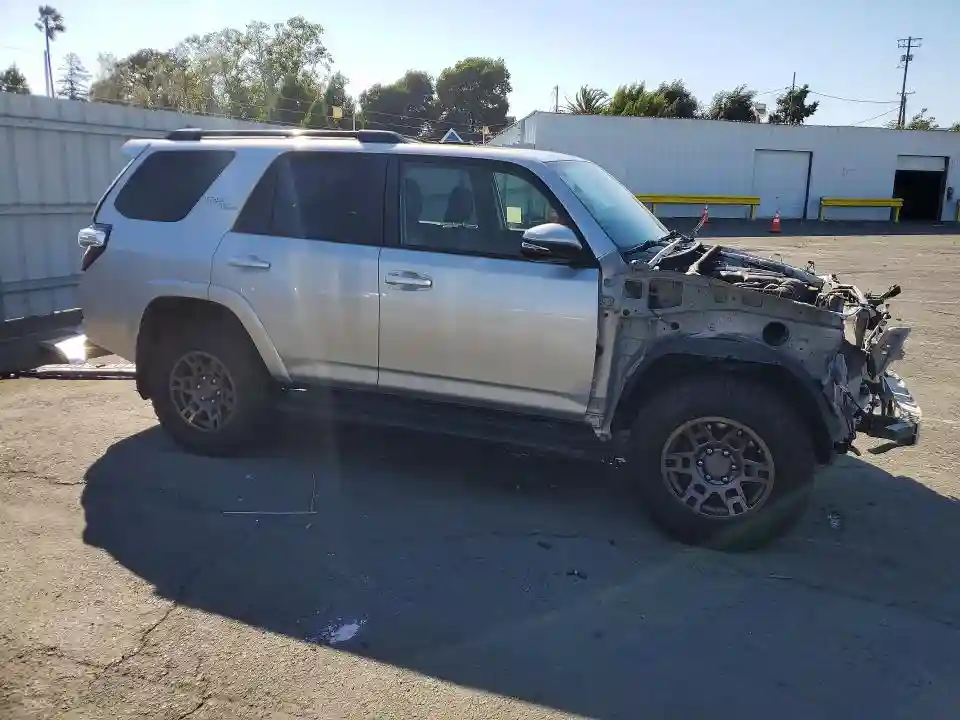 JTEBU5JR7L5811787 2020 TOYOTA 4RUNNER-3