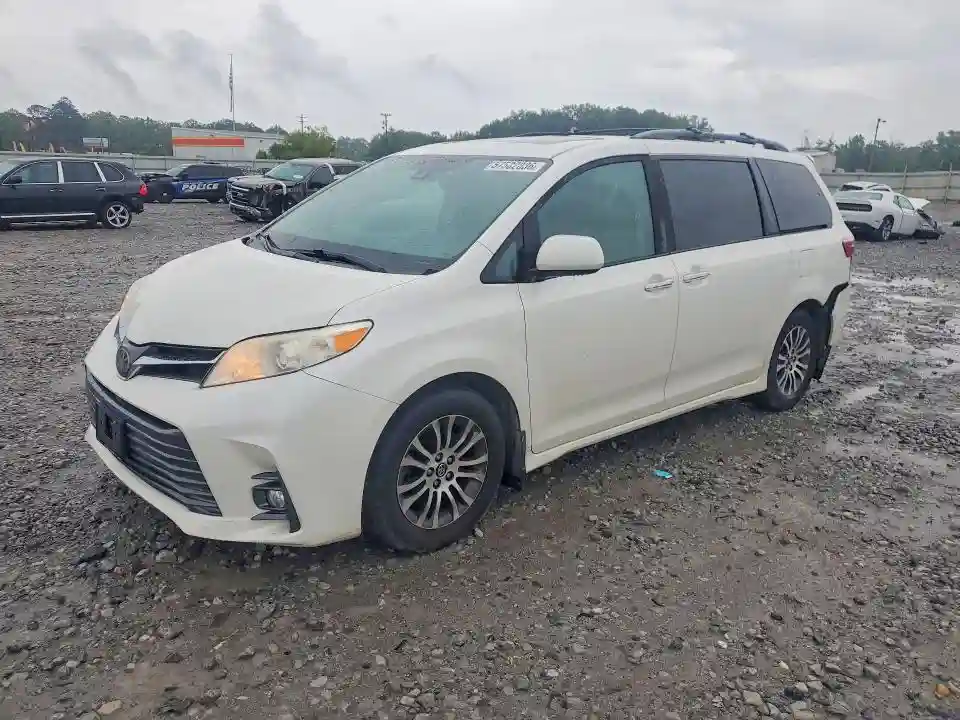 5TDYZ3DC8JS943458 2018 TOYOTA SIENNA-0
