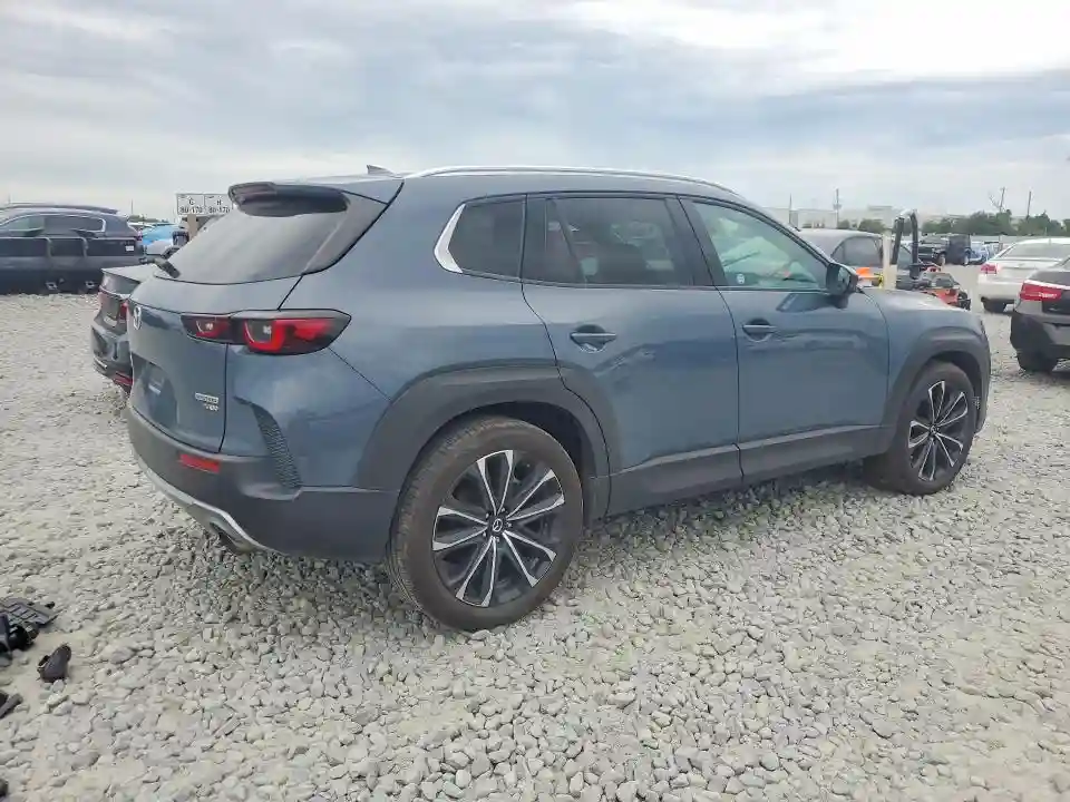 7MMVABDY8PN104375 2023 MAZDA CX-50-2