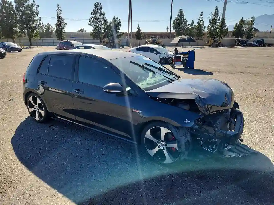 3VW5T7AU3HM010888 2017 VOLKSWAGEN GTI-3