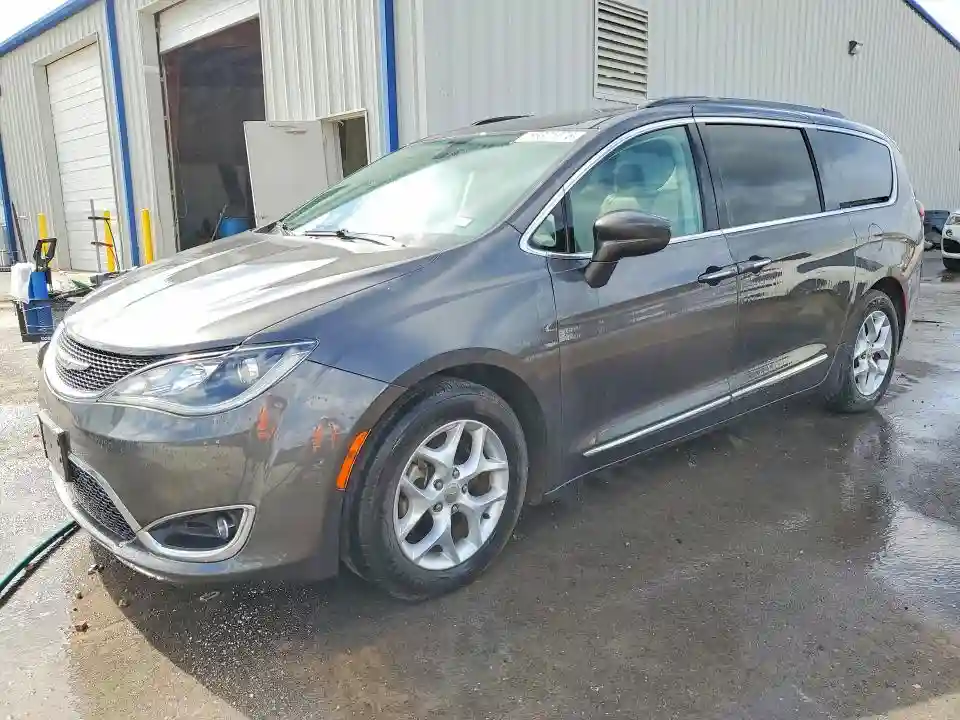 2C4RC1BG3HR803577 2017 CHRYSLER PACIFICA-0