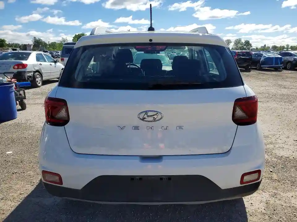 KMHRC8A32RU340175 2024 HYUNDAI VENUE-5