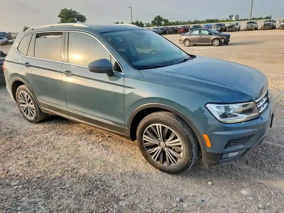 3VV3B7AX0KM159050 2019 VOLKSWAGEN TIGUAN-3