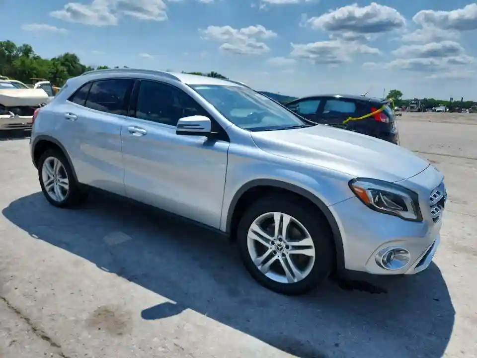 WDCTG4EB8KJ553559 2019 MERCEDES-BENZ GLA-CLASS-3