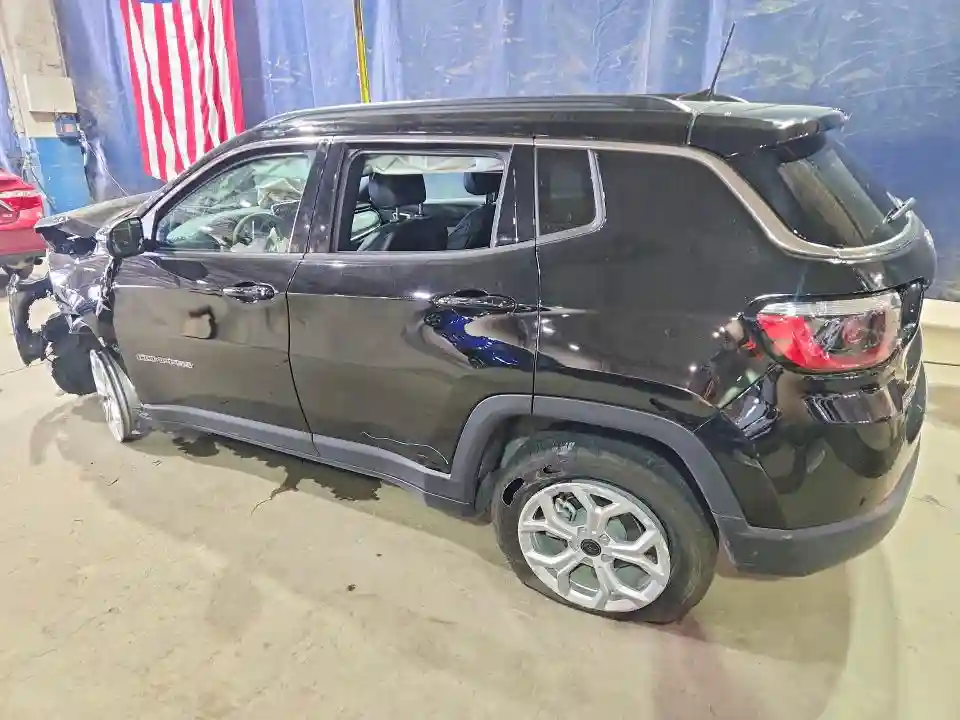 3C4NJDBN0ST597532 2025 JEEP COMPASS-1