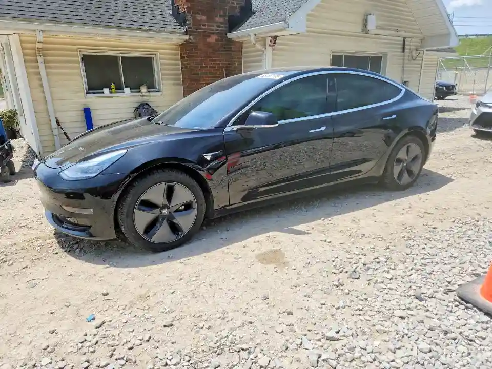 5YJ3E1EB3LF639025 2020 TESLA MODEL 3-0