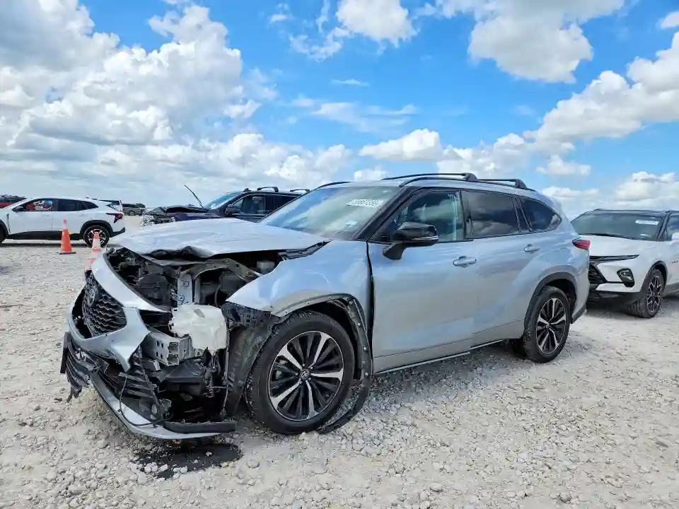 5TDLZRAH5MS031954 2021 TOYOTA HIGHLANDER-0