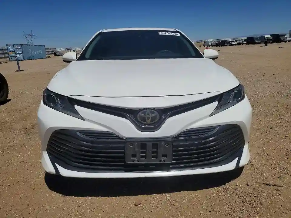 JTNB11HK5J3051474 2018 TOYOTA CAMRY-4