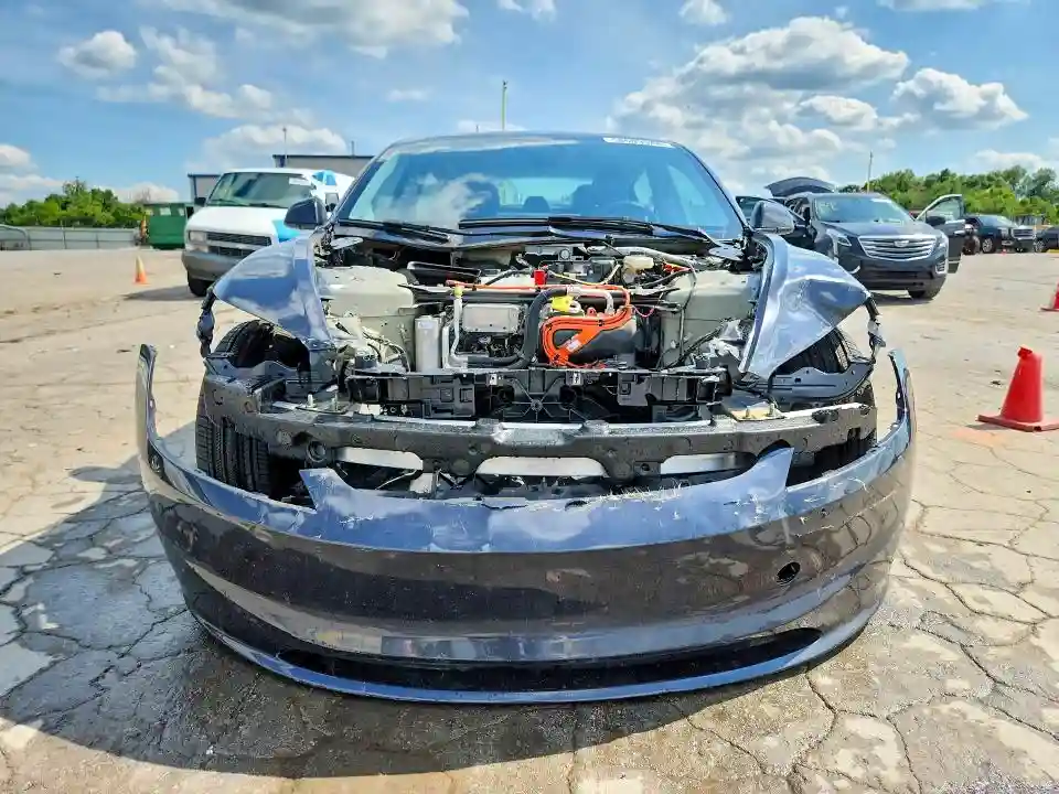 5YJ3E1EA0RF826528 2024 TESLA MODEL 3-4