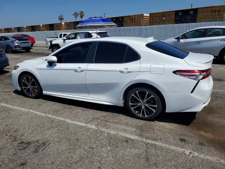 4T1G11AK3LU911305 2020 TOYOTA CAMRY-1