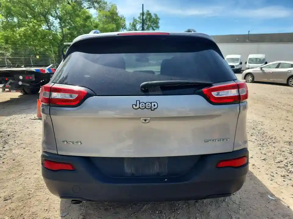 1C4PJMAB1GW305582 2016 JEEP CHEROKEE-5
