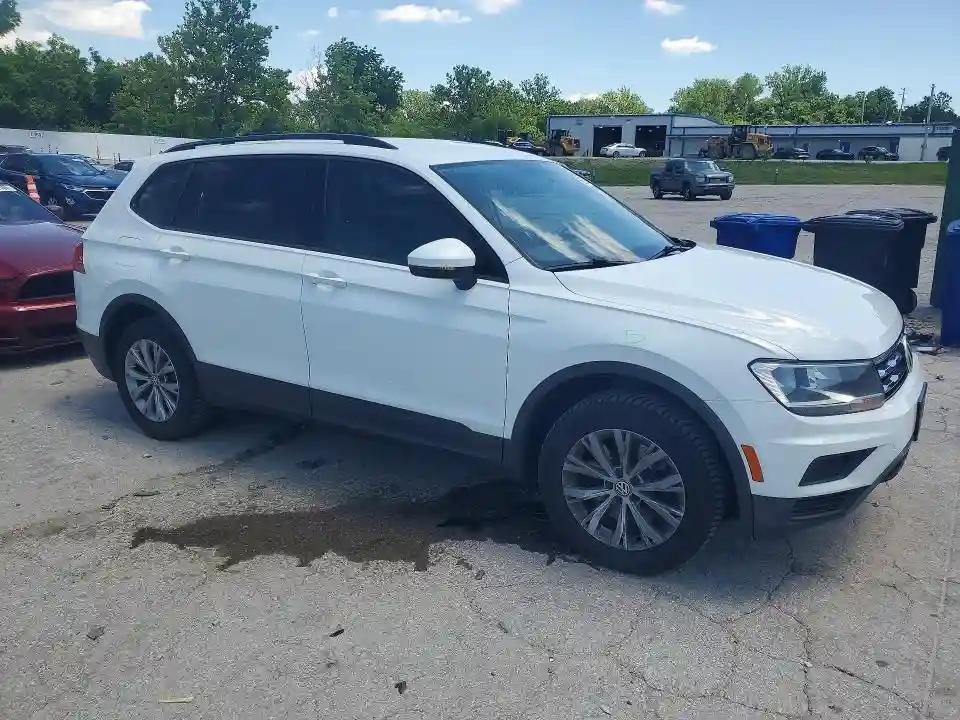 3VV0B7AX4KM009462 2019 VOLKSWAGEN TIGUAN-3