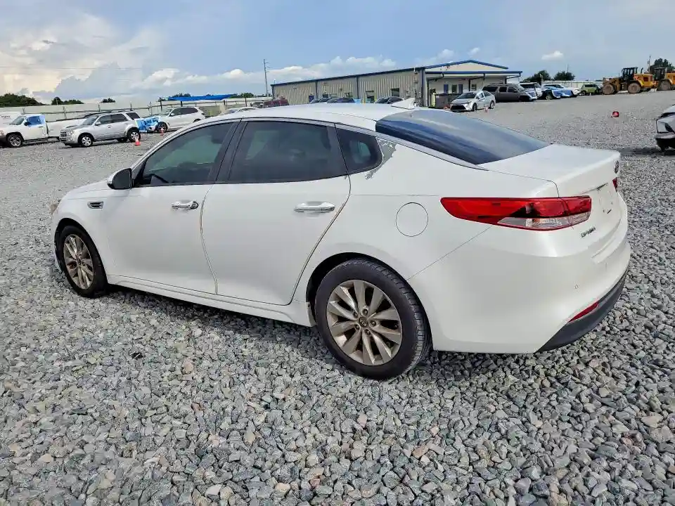 5XXGT4L39JG271416 2018 KIA OPTIMA-1
