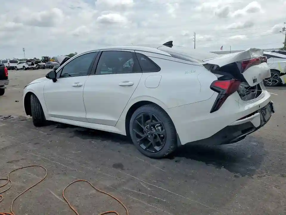 KNAG64J73T5469412 2026 KIA K5-1