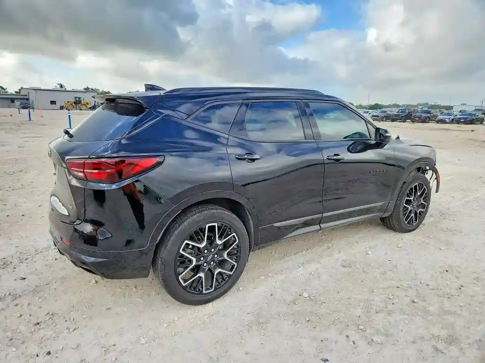 3GNKBERS9PS100774 2023 CHEVROLET BLAZER-2